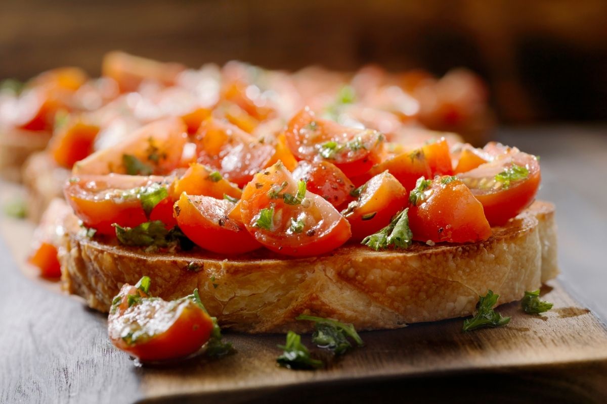 What to eat with sourdough for healthy and special diets