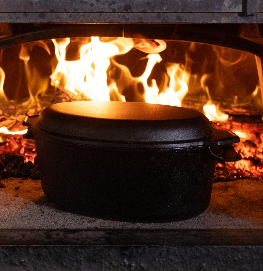 'IRONCLAD' The Old Dutch - 4.5L Double Dutch Oven