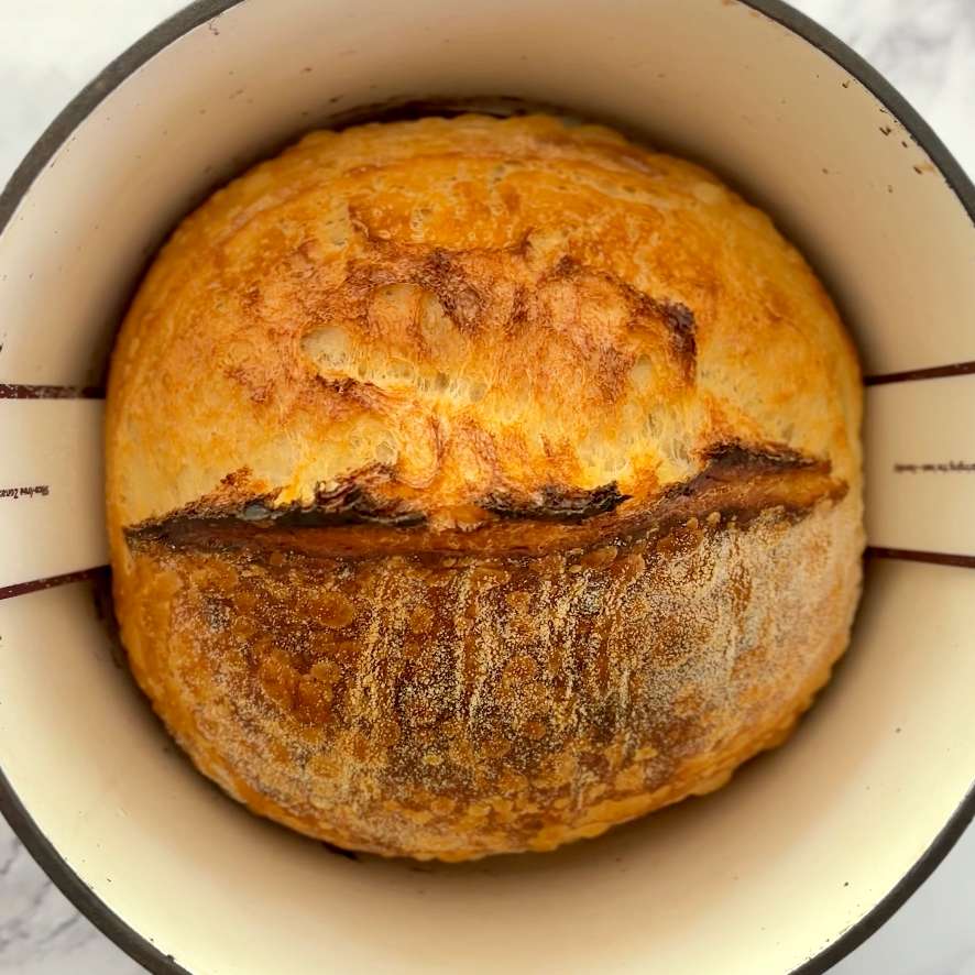 Silicone bread mat for sourdough dutch oven